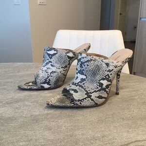 PrettyLittleThing Black and White Snakeskin Mules